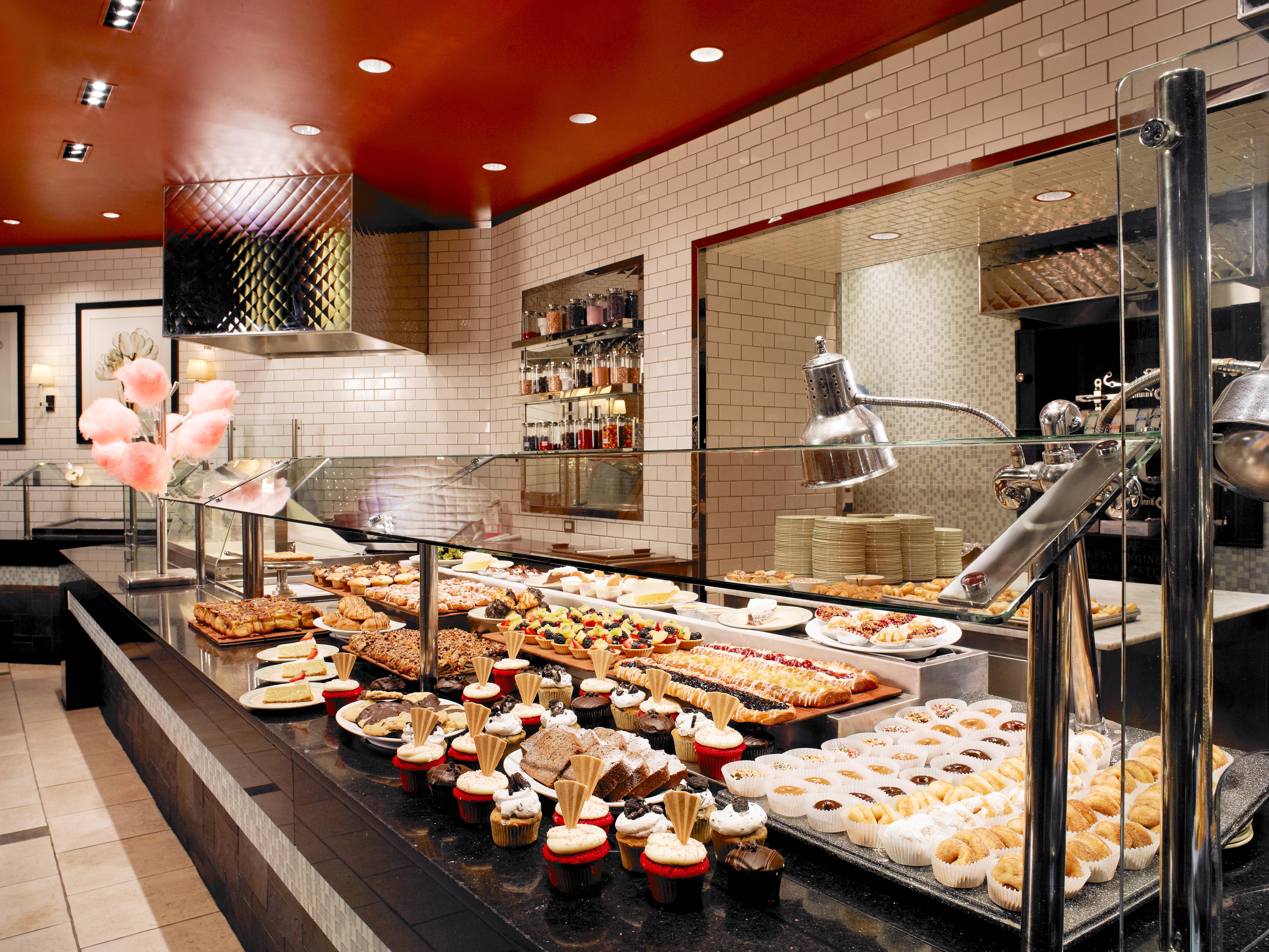 Treasure Island - Ti Las Vegas Hotel & Casino Esterno foto A buffet at a luxury hotel